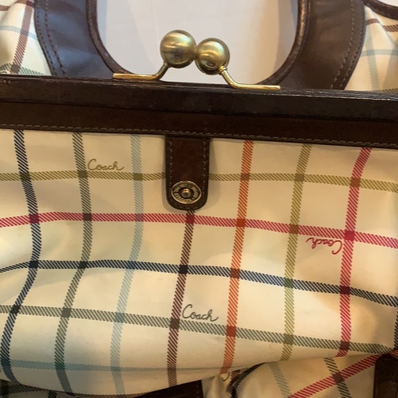 Woman’s Coach Bag - Picture 4 of 6